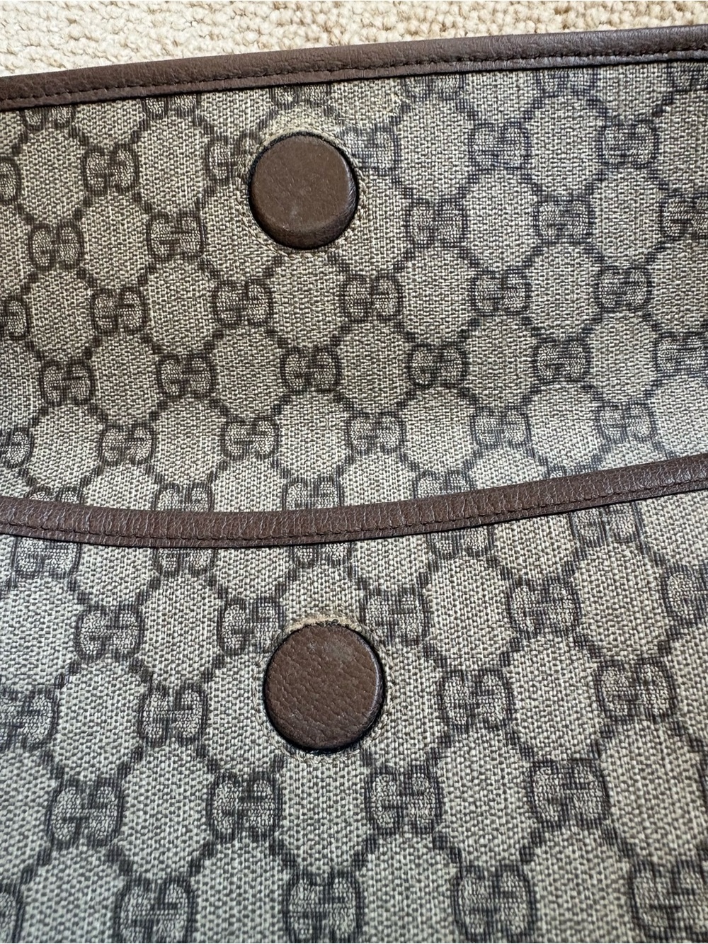 Gucci Beige GG Supreme Canvas Belt Bag with Green-Red Web Strap - Picture 3 of 9